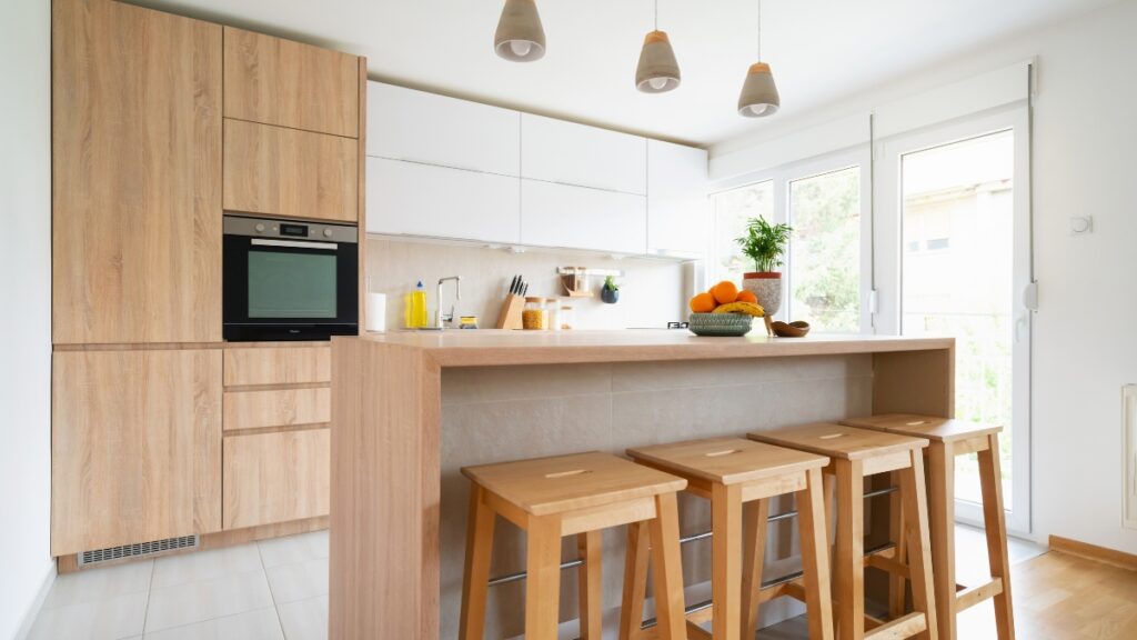 Why Clutter Makes Homes Feel Dirtier Much Faster